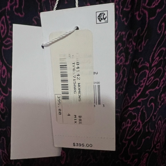 10 Crosby V-Neck Handkerchief Tank - Picture 5 of 5